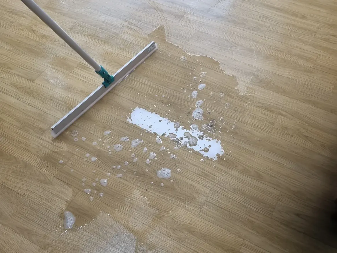 창원시 마산회원구 구암동 어린이집 복도·대기 동선 야간 위생청소 사례 - 행진크린
