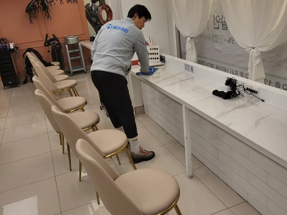 양산시 덕계동 대기석·카운터 위생 청소 사례 - 행진크린